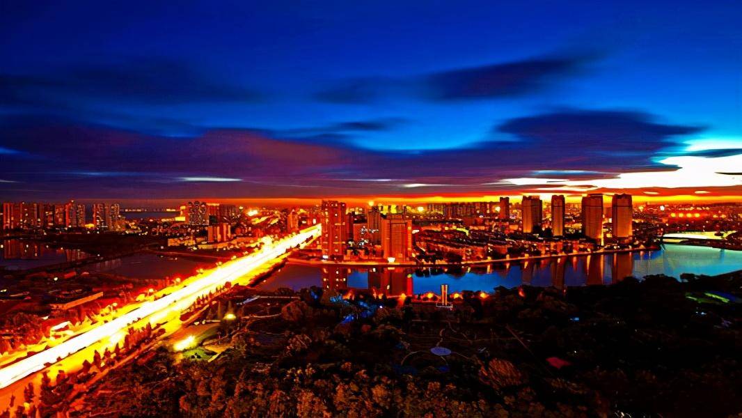 唐山,探秘这座城市的美丽故事🌟