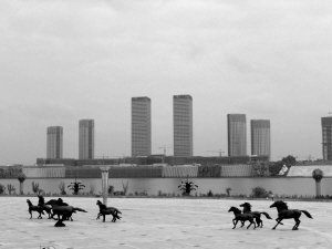 鄂尔多斯，经济奇迹下的可持续发展困境